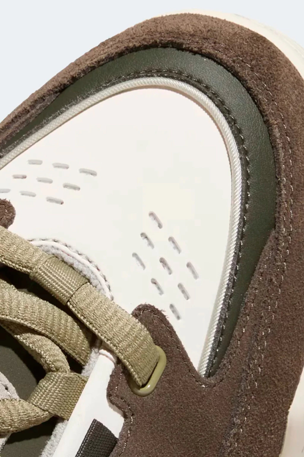 ADI2000 Oliwkowo-zielone trampki